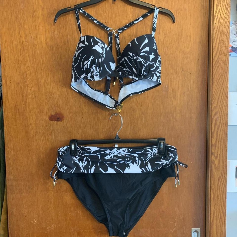 Plus-size bikini set